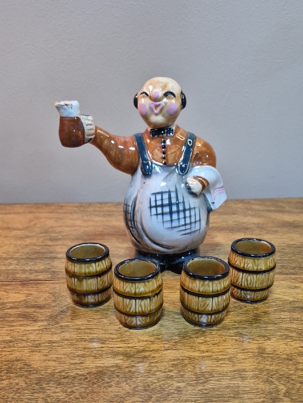 SHAFFORD Ceramic Novelty Bartender Decanter & Set of 4 Barrel Shot Glass Set